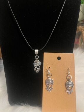 Abstract Necklace & Earring Set